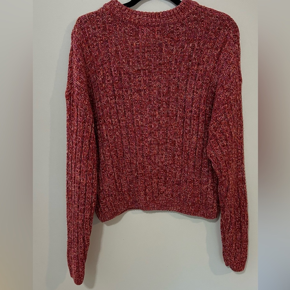 Universal Thread Sweater - Picture 4 of 8